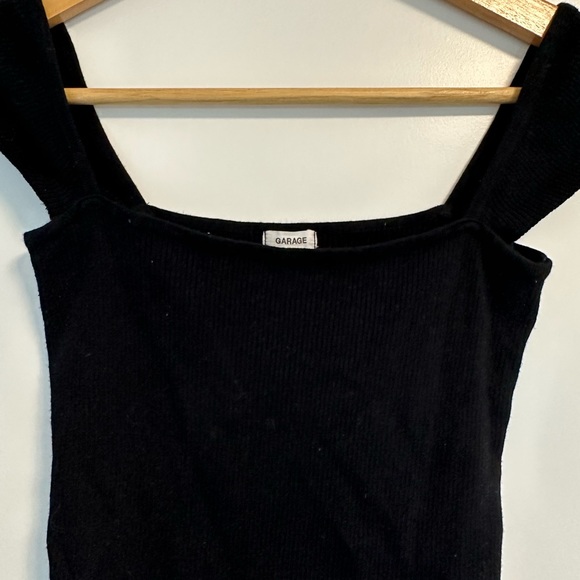 CUTE BLACK OFF-SHOULDER TANK - Picture 2 of 2